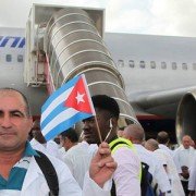 Médicos cubanos