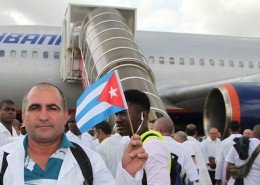 Médicos cubanos