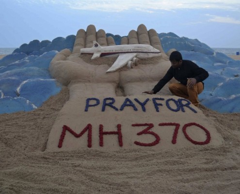 pray_for_mh370-1005x620